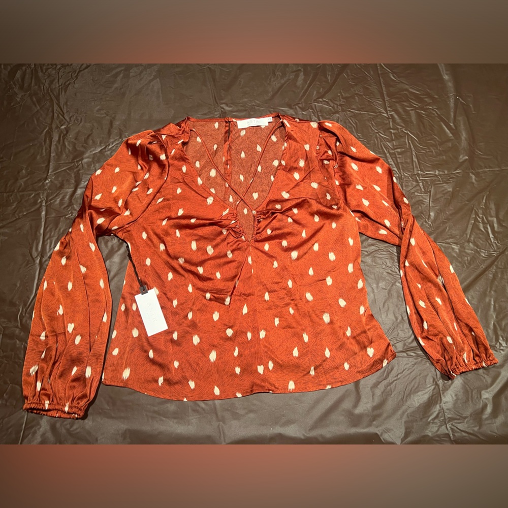 NWT ASTR the label printed top. Size XL.